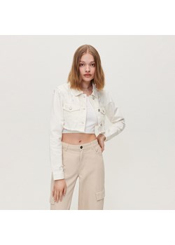 Krótka kurtka jeansowa z przetarciami kremowa - Biały ze sklepu House w kategorii Kurtki damskie - zdjęcie 156866968