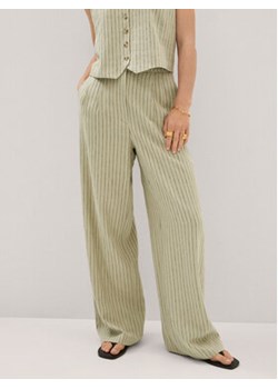 Mango Spodnie materiałowe Bali 47078253 Zielony Relaxed Fit ze sklepu MODIVO w kategorii Spodnie damskie - zdjęcie 156887325