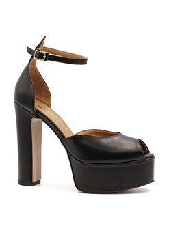 Czarne skórzane sandały na słupku i platformie 123S ze sklepu NESCIOR w kategorii Sandały damskie - zdjęcie 156890939