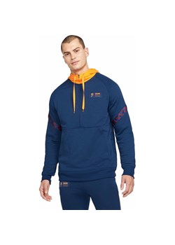 Bluza męska FC Barcelona Dri-Fit Travel Flecee Hoodie Nike ze sklepu SPORT-SHOP.pl w kategorii Bluzy męskie - zdjęcie 156955729