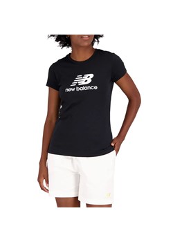 Koszulka New Balance WT31546BK - czarna ze sklepu streetstyle24.pl w kategorii Bluzki damskie - zdjęcie 157031276
