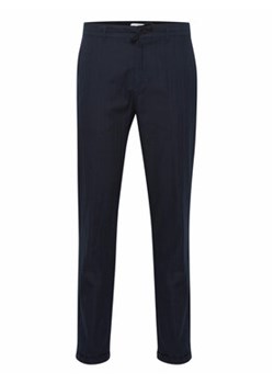 Casual Friday Chinosy 20504688 Granatowy Slim Fit ze sklepu MODIVO w kategorii Spodnie męskie - zdjęcie 157045215