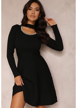 Czarna Sukienka z Wycięciem przy Dekolcie z Cyrkoniami i Perłami Hili ze sklepu Renee odzież w kategorii Sukienki - zdjęcie 157077185