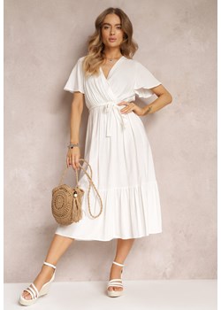 Biała Rozkloszowana Sukienka z Kopertowym Dekoltem i Wiązanym Paskiem Elanor ze sklepu Renee odzież w kategorii Sukienki - zdjęcie 157100516