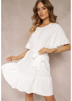 Biała Rozkloszowana Sukienka z Falbankami i Wiązanym Paskiem Aurya ze sklepu Renee odzież w kategorii Sukienki - zdjęcie 157103839