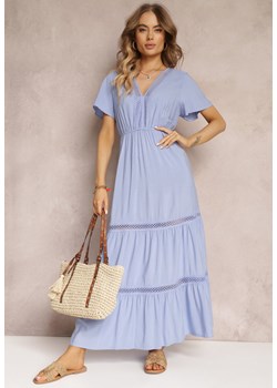 Jasnoniebieska Rozkloszowana Sukienka Maxi z Gumką w Talii i Koronkowym Dekoltem Cheteia ze sklepu Renee odzież w kategorii Sukienki - zdjęcie 157105869