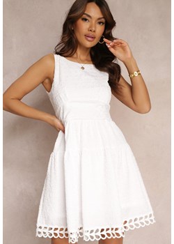 Biała Sukienka Bez Rękawów z Falbanką i Koronką na Dole Divina ze sklepu Renee odzież w kategorii Sukienki - zdjęcie 157107868