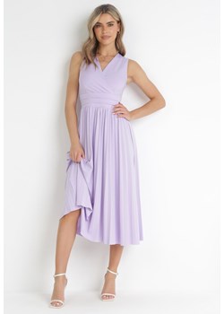 Fioletowa Sukienka Midi Bez Rękawów z Plisowanym Dołem Dreana ze sklepu Born2be Odzież w kategorii Sukienki - zdjęcie 157115905
