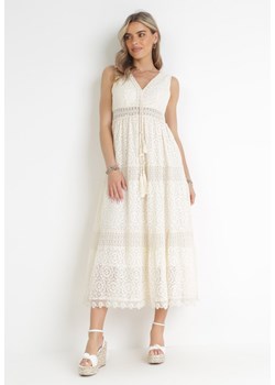 Beżowa Koronkowa Sukienka Maxi z Głębokim Dekoltem i Ozdobnym Wiązaniem Nohia ze sklepu Born2be Odzież w kategorii Sukienki - zdjęcie 157230629