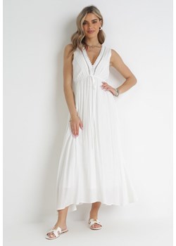 Biała Wiskozowa Sukienka Maxi z Gumką w Pasie i Ozdobnym Dekoltem Nashira ze sklepu Born2be Odzież w kategorii Sukienki - zdjęcie 157233588