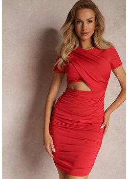 Czerwona Dopasowana Sukienka Mini z Marszczeniem i Wycięciem Harrietta ze sklepu Renee odzież w kategorii Sukienki - zdjęcie 157270068