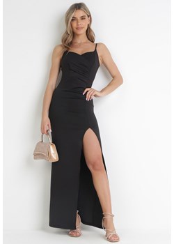 Czarna Dopasowana Sukienka Maxi na Ramiączkach z Rozcięciem Carloti ze sklepu Born2be Odzież w kategorii Sukienki - zdjęcie 157276449