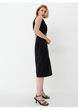 Mohito - Sukienka midi z kopertowym dekoltem - czarny ze sklepu Mohito w kategorii Sukienki - zdjęcie 157283806