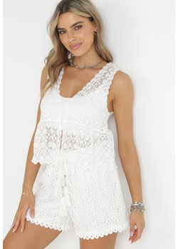 Biała Koronkowa Bluzka Top z Rozszerzanym Dołem Ayliana ze sklepu Born2be Odzież w kategorii Bluzki damskie - zdjęcie 157284999