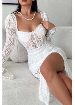 Sukienka ADVENTA WHITE ze sklepu Ivet Shop w kategorii Sukienki - zdjęcie 157306275