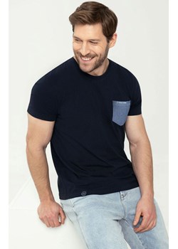 Bawełniana koszulka męska granatowa z kieszonką T-Simple, Kolor granatowy, Rozmiar M, Volcano ze sklepu Primodo w kategorii T-shirty męskie - zdjęcie 157309458