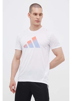 adidas Performance t-shirt do biegania Run Icons kolor biały z nadrukiem ze sklepu ANSWEAR.com w kategorii T-shirty męskie - zdjęcie 157317086