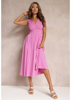 Różowa Sukienka z Kopertowym Dekoltem i Plisowanym Dołem Anamarie ze sklepu Renee odzież w kategorii Sukienki - zdjęcie 157472919