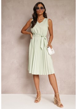Miętowa Sukienka Midi z Plisowanej Tkaniny z Materiałowym Paskiem Eudoxia ze sklepu Renee odzież w kategorii Sukienki - zdjęcie 157473365