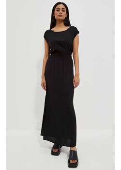 Wiskozowa sukienka maxi z odkrytymi plecami w kolorze czarnym 4050, Kolor czarny, Rozmiar XS, Moodo ze sklepu Primodo w kategorii Sukienki - zdjęcie 157483078