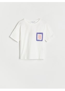 Reserved - T-shirt zaplikacją - złamana biel ze sklepu Reserved w kategorii Bluzki dziewczęce - zdjęcie 157497885