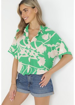 Zielona Bluzka z Krótkimi Rękawami w Kwiaty Selenes ze sklepu Born2be Odzież w kategorii Bluzki damskie - zdjęcie 157499176