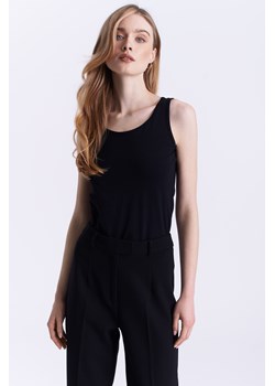 Basicowy, czarny top ze sklepu Greenpoint.pl w kategorii Bluzki damskie - zdjęcie 157513748