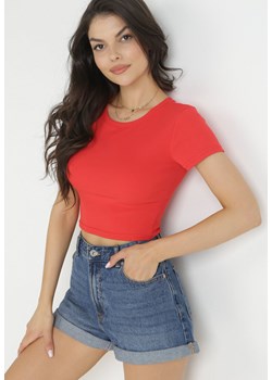 Czerwony Dopasowany T-shirt o Skróconym Fasonie Narela ze sklepu Born2be Odzież w kategorii Bluzki damskie - zdjęcie 157540475