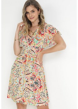 Beżowa Sukienka z Wiskozy w Abstrakcyjny Wzór z Gumką w Pasie Nilkasa ze sklepu Born2be Odzież w kategorii Sukienki - zdjęcie 157540865