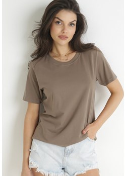 Brązowy T-shirt Malifa ze sklepu Born2be Odzież w kategorii Bluzki damskie - zdjęcie 157541036