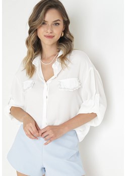 Biała Koszula z Podpinanymi Rękawami i Perełkami Dorval ze sklepu Born2be Odzież w kategorii Koszule damskie - zdjęcie 157551249