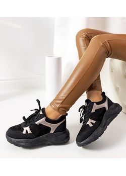 Czarne sneakersy z złotymi akcentami Davis ze sklepu gemre w kategorii Buty sportowe damskie - zdjęcie 157573688