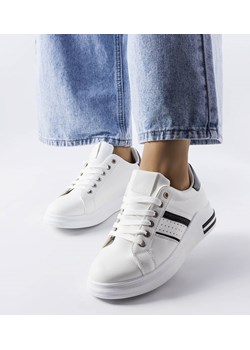 Białe sneakersy na platformie Lanoie ze sklepu gemre w kategorii Trampki damskie - zdjęcie 157575485