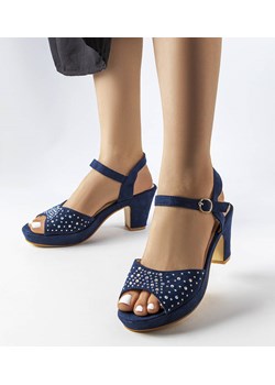 Granatowe sandały na słupku Beltane ze sklepu gemre w kategorii Sandały damskie - zdjęcie 157575635