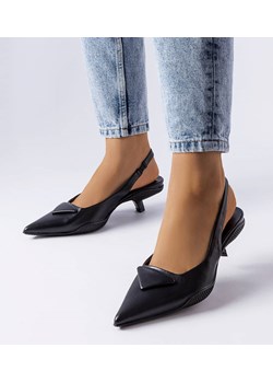 Czarne sandały na niskim obcasie Gougeon ze sklepu gemre w kategorii Czółenka - zdjęcie 157581415