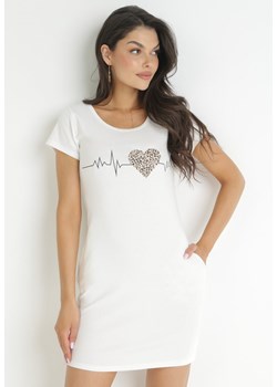 Biała Dopasowana Sukienka T-shirtowa z Nadrukiem i Kieszeniami Asala ze sklepu Born2be Odzież w kategorii Sukienki - zdjęcie 157593258