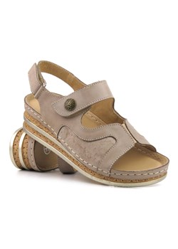 Wygodne sandały damskie skórzane - Helios Komfort 120, beżowe ze sklepu ulubioneobuwie w kategorii Sandały damskie - zdjęcie 157615329