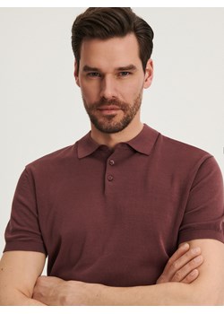 Reserved - Dzianinowa koszulka polo - Fioletowy ze sklepu Reserved w kategorii Swetry męskie - zdjęcie 157625257