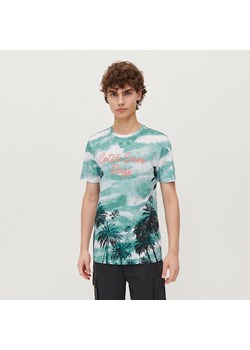 Dłuższa koszulka z nadrukiem - Turkusowy ze sklepu House w kategorii T-shirty męskie - zdjęcie 157627968