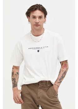 Abercrombie &amp; Fitch t-shirt bawełniany kolor beżowy z nadrukiem ze sklepu ANSWEAR.com w kategorii T-shirty męskie - zdjęcie 158050548