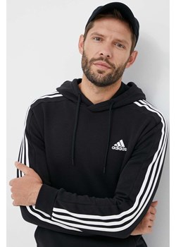 adidas bluza Essentials męska kolor czarny z kapturem z aplikacją  IB4028 ze sklepu ANSWEAR.com w kategorii Bluzy męskie - zdjęcie 158457045