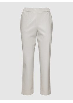 Spodnie z imitacji skóry model ‘Tolisa’ ze sklepu Peek&Cloppenburg  w kategorii Spodnie damskie - zdjęcie 158557425
