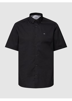 Koszula casualowa z wyhaftowanym logo model ‘STRETCH POPLIN’ ze sklepu Peek&Cloppenburg  w kategorii Koszule męskie - zdjęcie 158603846