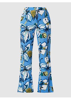 Spodnie rozszerzane z wiskozy ze sklepu Peek&Cloppenburg  w kategorii Spodnie damskie - zdjęcie 158614829