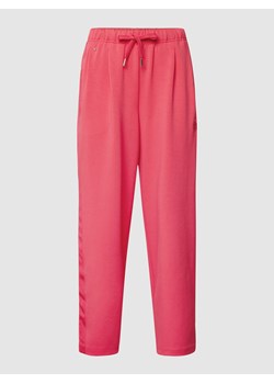 Spodnie dresowe z lampasami ze sklepu Peek&Cloppenburg  w kategorii Spodnie damskie - zdjęcie 158681668
