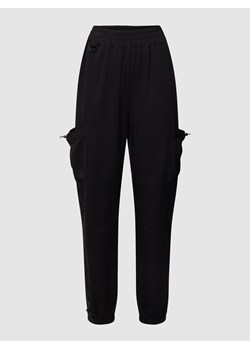 Spodnie sportowe z detalami z logo model ‘Stance’ ze sklepu Peek&Cloppenburg  w kategorii Spodnie damskie - zdjęcie 158702156