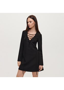 Gładka sukienka mini z gorsetowym wiązaniem czarna - Czarny ze sklepu House w kategorii Sukienki - zdjęcie 158826646