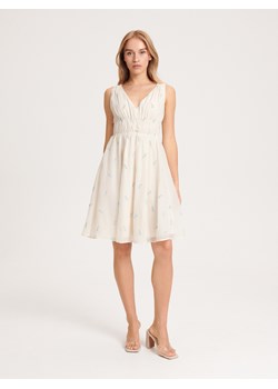 Reserved - Sukienka z kwiatowym haftem - kremowy ze sklepu Reserved w kategorii Sukienki - zdjęcie 158830465