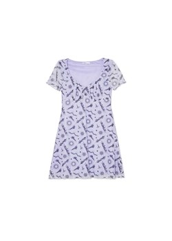 Cropp - Wzorzysta fioletowa sukienka - fioletowy ze sklepu Cropp w kategorii Sukienki - zdjęcie 158842639
