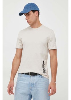 Calvin Klein t-shirt bawełniany kolor beżowy z nadrukiem ze sklepu ANSWEAR.com w kategorii T-shirty męskie - zdjęcie 158842888